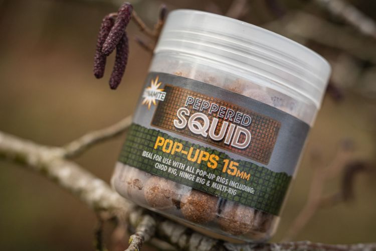 Снимка на Плуващи топчета Dynamite Baits Peppered Squid FoodBait Pop Ups 15mm