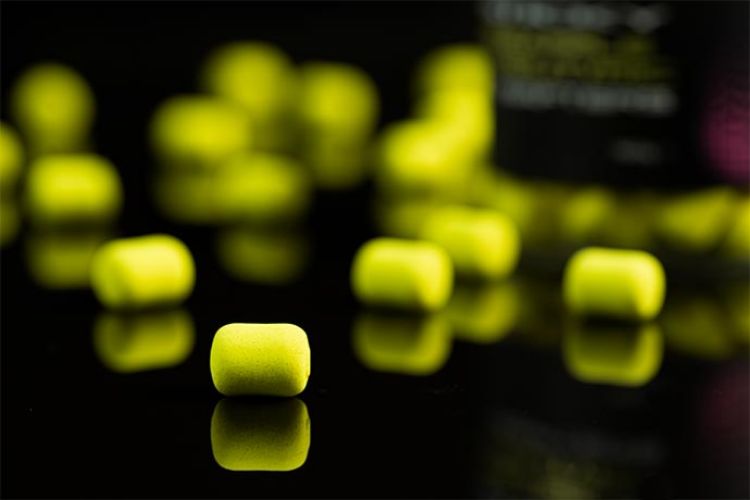 Снимка на Балансирани дъмбели Sticky Baits Pineapple & N’Butyric Wafters Dumbells 16mm.