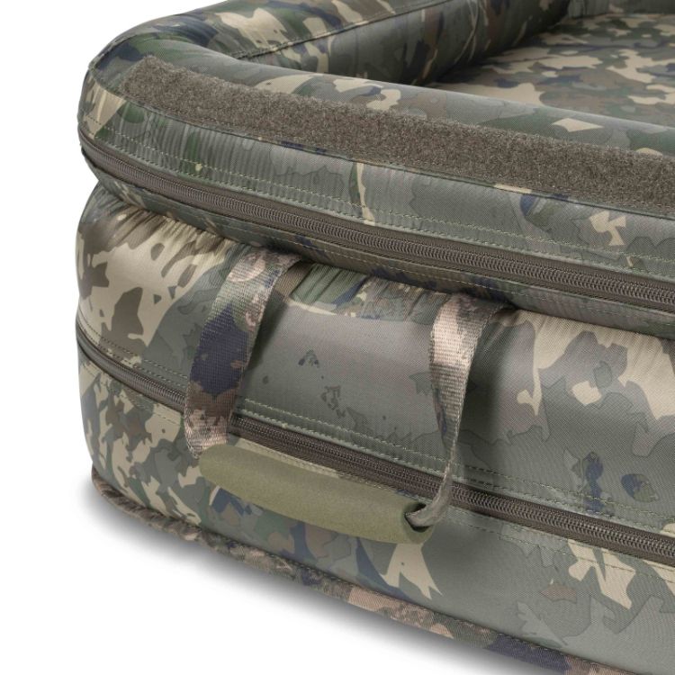 Снимка на Надуваема Люлка / Вана Nash Carp Care Air Cradle Camo