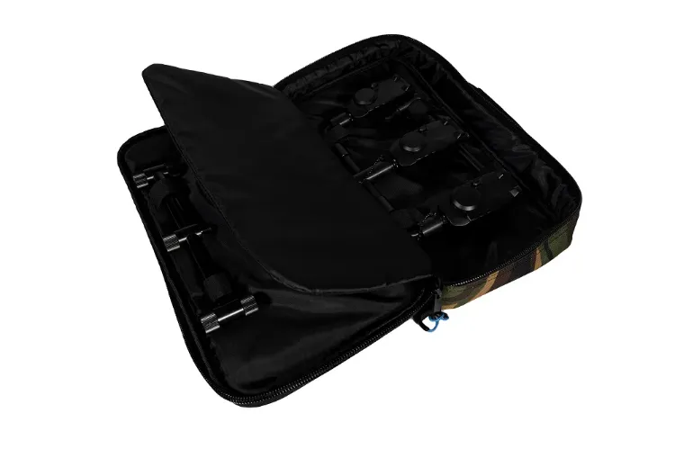 Снимка на Калъф за бъзбар Cult Tackle DPM Buzz Bar Bag