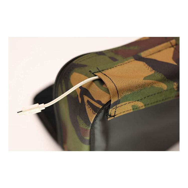 Снимка на Чанта Cult Tackle DPM Gadget Case