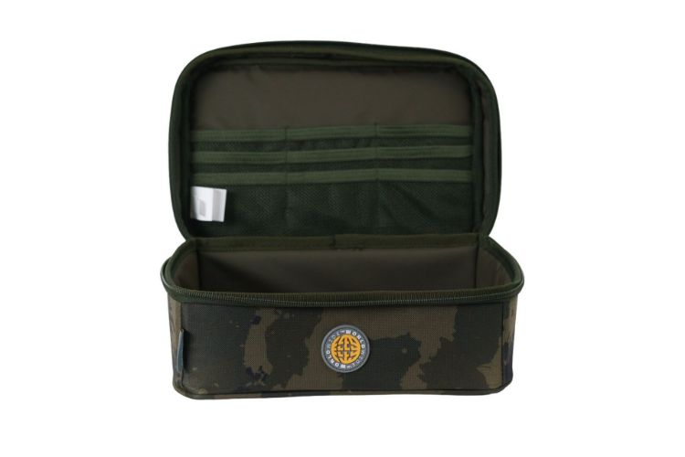 Picture of SOLAR WORLDWIDE TACKLE STATION